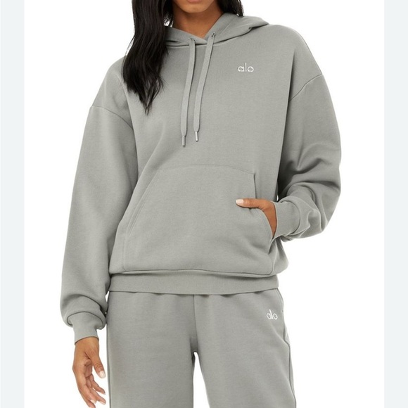 ALO Yoga Tops - Alo Accolade Sweat Set